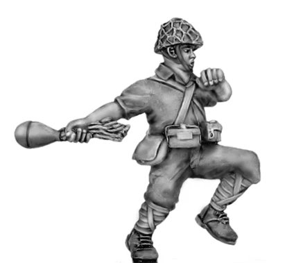 Japanese with anti-tank grenade, skrim helmet (28mm) - Image 3