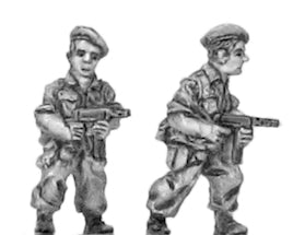 Legionnaire in beret with MAT 49 (15mm)