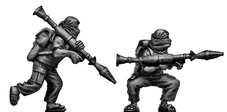 Masked Somali gunmen with RPG7 rocket launcher (28mm)