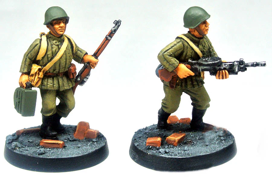 Soviet infantry LMG team in helmet (28mm) - Image 2