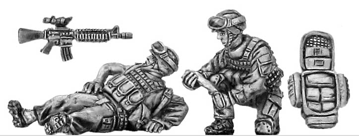 US Marine Corpsman with casualty (28mm)